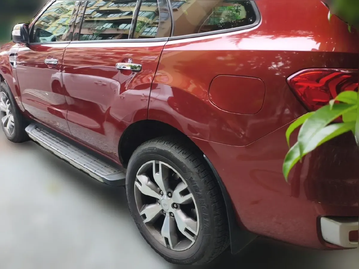 2016 Ford Everest 2.0T 245HP L4 6AT,autocango,china used car exporter,china ev exporter,chinese used car exporter,chinese used ev exporter