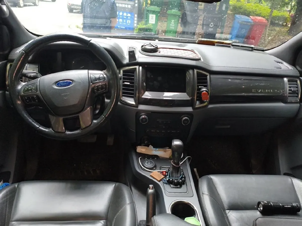 2016 Ford Everest 2.0T 245HP L4 6AT,autocango,china used car exporter,china ev exporter,chinese used car exporter,chinese used ev exporter
