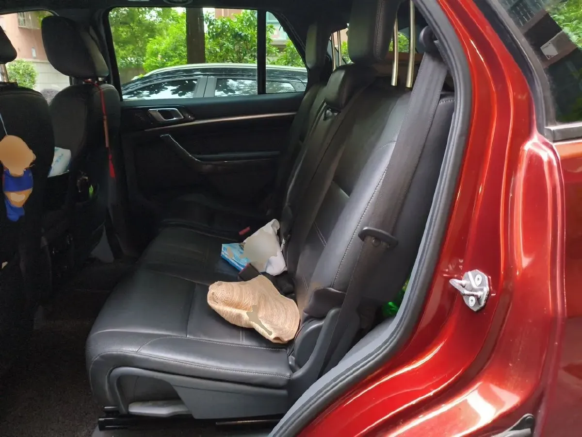 2016 Ford Everest 2.0T 245HP L4 6AT,autocango,china used car exporter,china ev exporter,chinese used car exporter,chinese used ev exporter