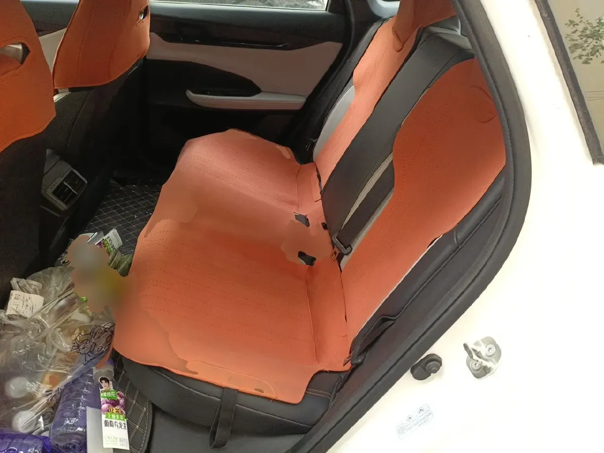 2024 ChangAn UNI-V iDD 1.5L 110HP L4 E-CVT PHEV 18.99KWH,autocango,china used car exporter,china ev exporter,chinese used car exporter,chinese used ev exporter