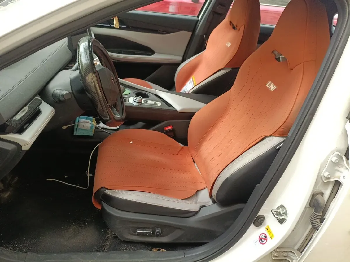 2024 ChangAn UNI-V iDD 1.5L 110HP L4 E-CVT PHEV 18.99KWH,autocango,china used car exporter,china ev exporter,chinese used car exporter,chinese used ev exporter