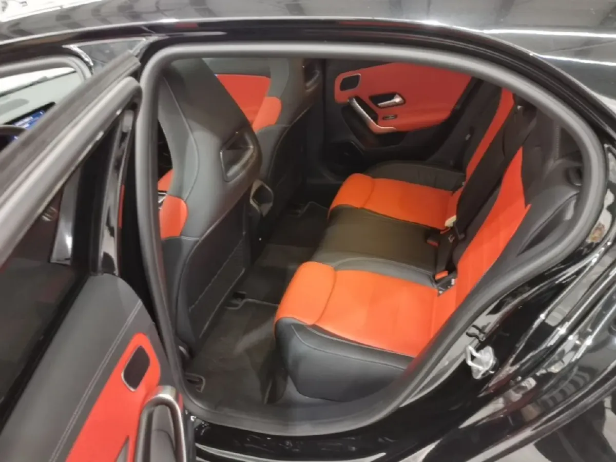 2024 Mercedes-Benz A AMG 2.0T 306HP L4 8DCT,autocango,china used car exporter,china ev exporter,chinese used car exporter,chinese used ev exporter