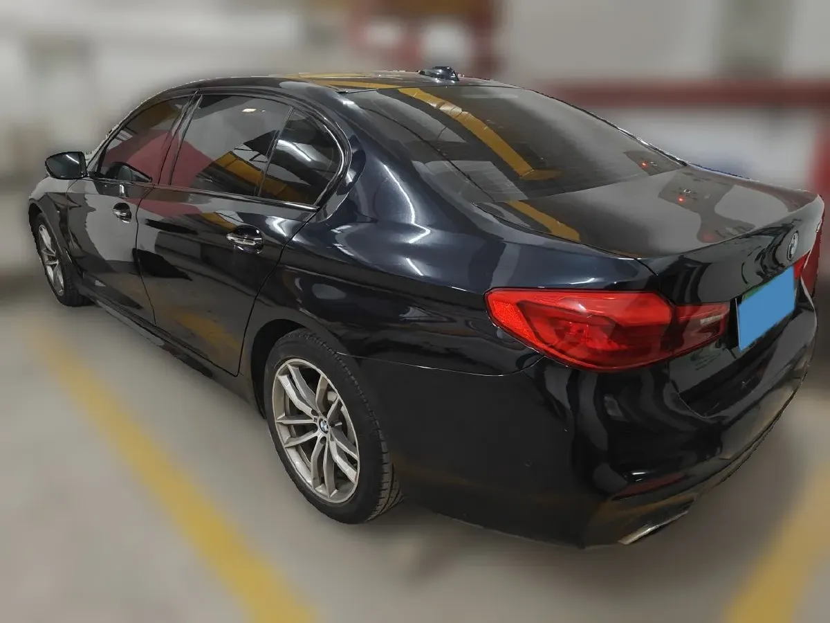 2018 BMW 5 Series 2.0T 184HP L4 8AT,autocango,china used car exporter,china ev exporter,chinese used car exporter,chinese used ev exporter