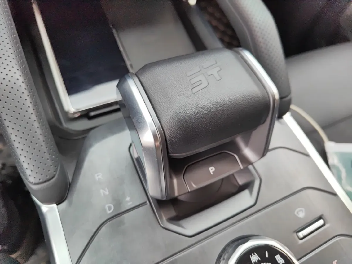 2023 Jetour Traveller 2.0T 254HP L4 8AT,autocango,china used car exporter,china ev exporter,chinese used car exporter,chinese used ev exporter