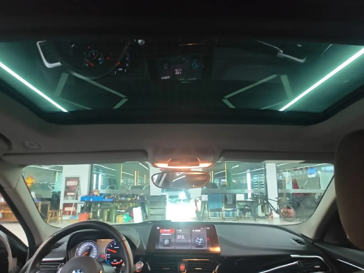 2023 BMW 1 Series 1.5T 136HP L3 7DCT,autocango,china used car exporter,china ev exporter,chinese used car exporter,chinese used ev exporter