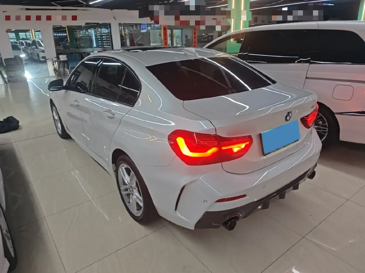 2023 BMW 1 Series 1.5T 136HP L3 7DCT,autocango,china used car exporter,china ev exporter,chinese used car exporter,chinese used ev exporter