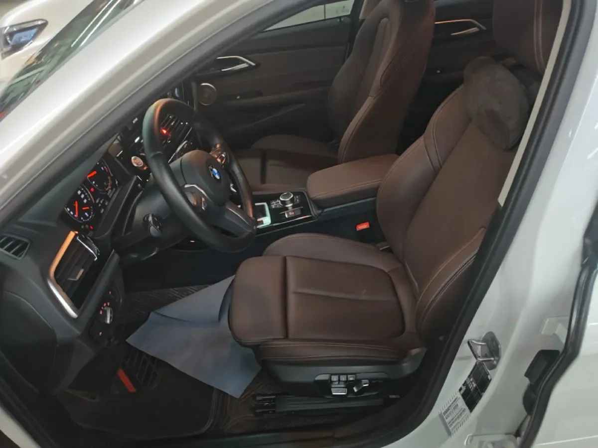 2023 BMW 1 Series 1.5T 136HP L3 7DCT,autocango,china used car exporter,china ev exporter,chinese used car exporter,chinese used ev exporter