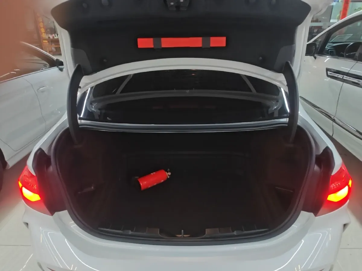 2023 BMW 1 Series 1.5T 136HP L3 7DCT,autocango,china used car exporter,china ev exporter,chinese used car exporter,chinese used ev exporter