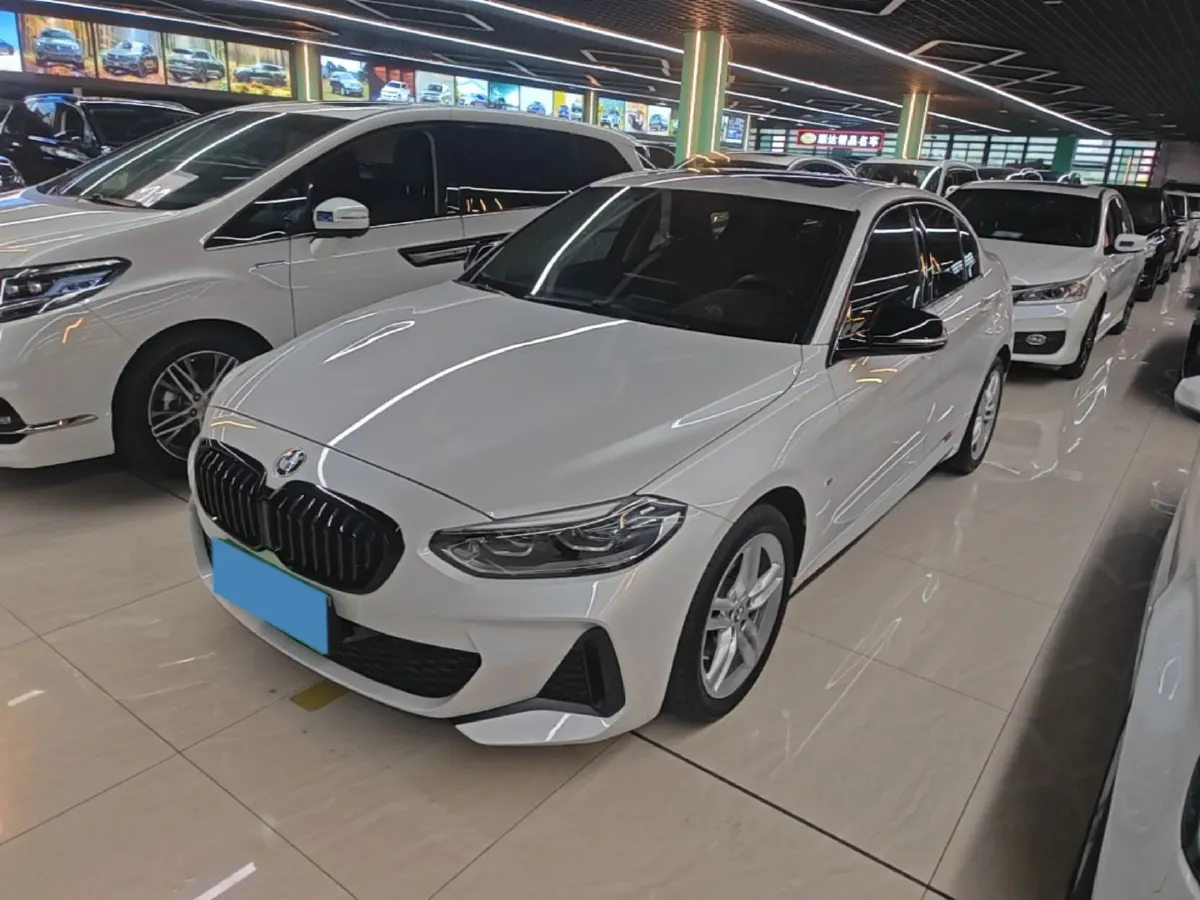 2023 BMW 1 Series 1.5T 136HP L3 7DCT,autocango,china used car exporter,china ev exporter,chinese used car exporter,chinese used ev exporter