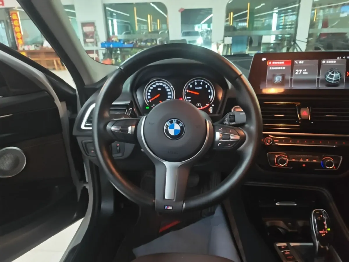 2023 BMW 1 Series 1.5T 136HP L3 7DCT,autocango,china used car exporter,china ev exporter,chinese used car exporter,chinese used ev exporter