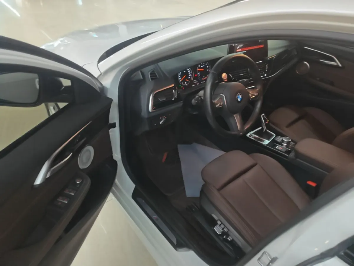 2023 BMW 1 Series 1.5T 136HP L3 7DCT,autocango,china used car exporter,china ev exporter,chinese used car exporter,chinese used ev exporter