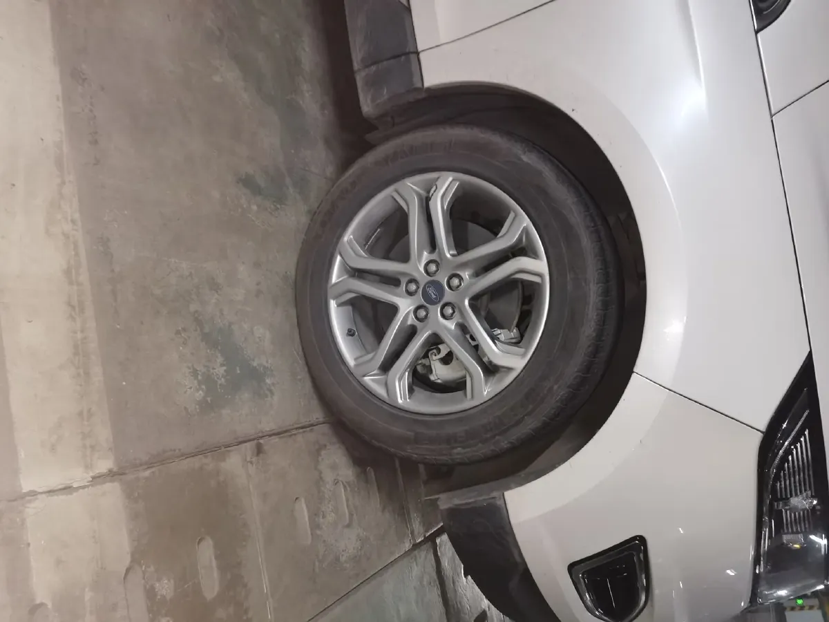 2018 Ford Edge 2.0T 245HP L4 6AT,autocango,china used car exporter,china ev exporter,chinese used car exporter,chinese used ev exporter