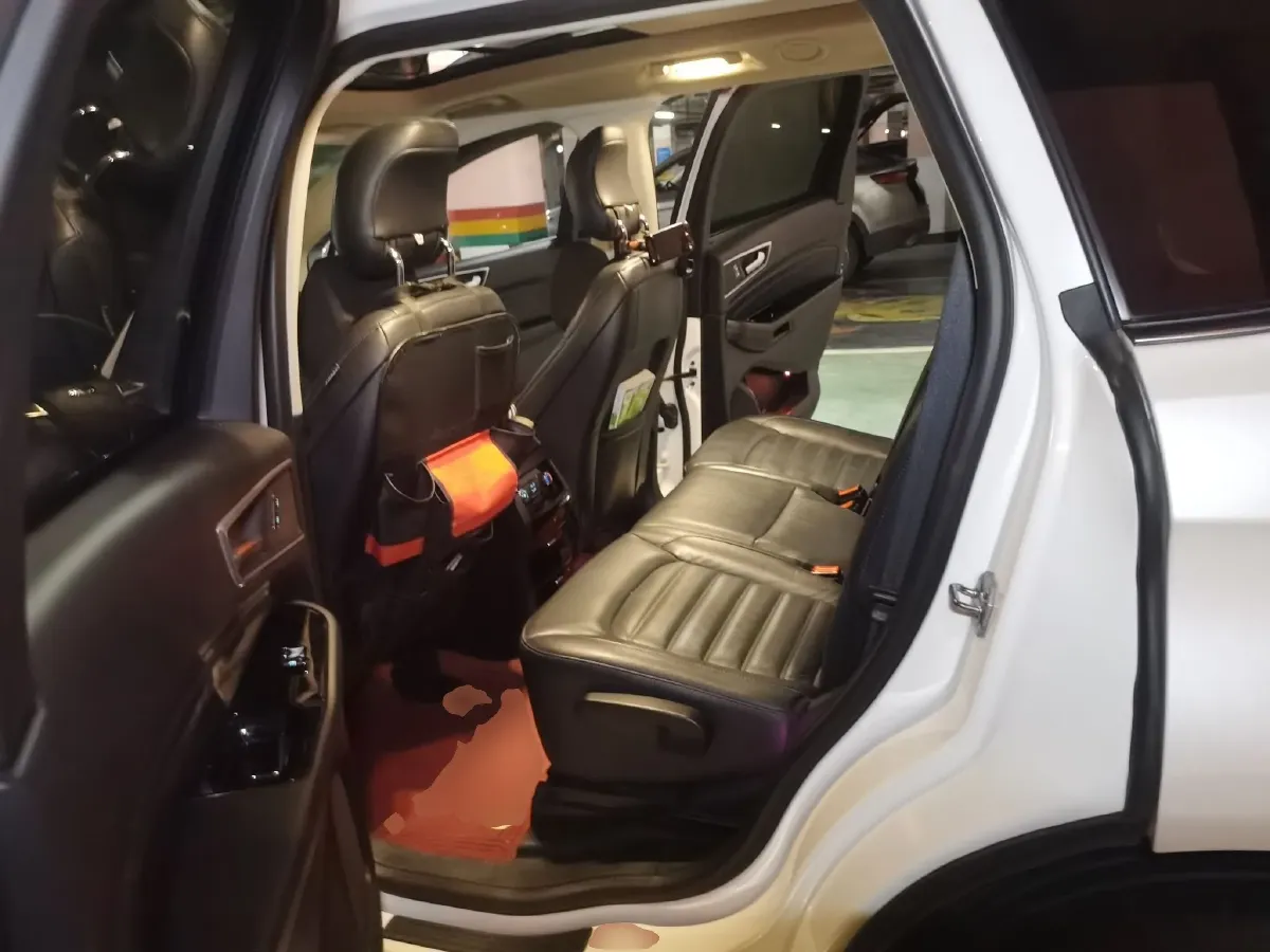 2018 Ford Edge 2.0T 245HP L4 6AT,autocango,china used car exporter,china ev exporter,chinese used car exporter,chinese used ev exporter