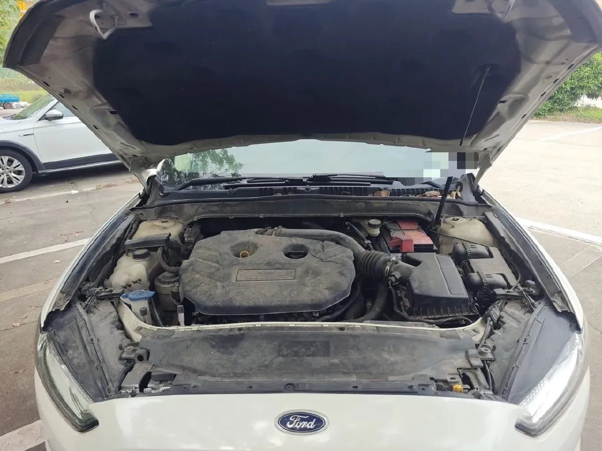 2013 Ford Mondeo 2.0T 203HP L4 6AT,autocango,china used car exporter,china ev exporter,chinese used car exporter,chinese used ev exporter