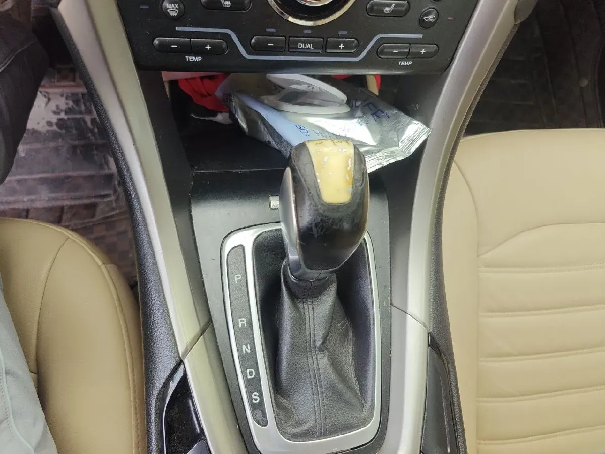 2013 Ford Mondeo 2.0T 203HP L4 6AT,autocango,china used car exporter,china ev exporter,chinese used car exporter,chinese used ev exporter