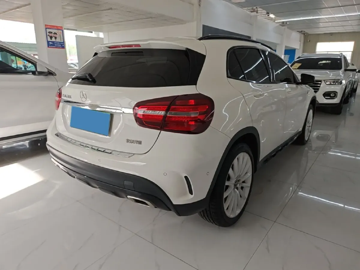 2018 Mercedes-Benz GLA Class 1.6T 156HP L4 7DCT,autocango,china used car exporter,china ev exporter,chinese used car exporter,chinese used ev exporter