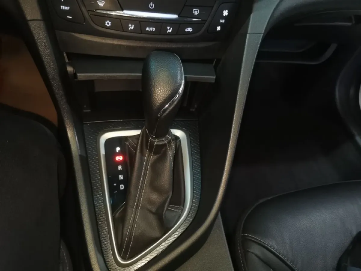 2019 ChangAn CS85 Coupe 2.0T 233HP L4 8AT,autocango,china used car exporter,china ev exporter,chinese used car exporter,chinese used ev exporter