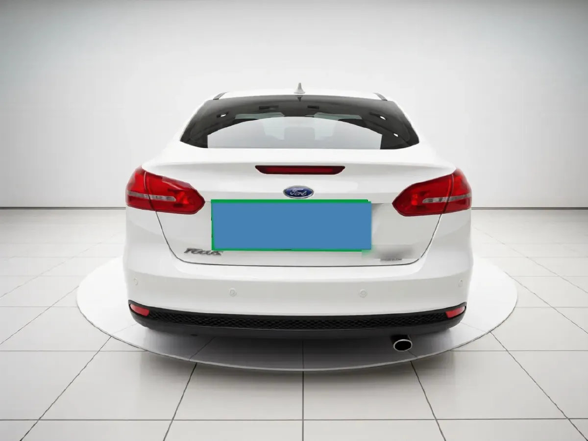 2017 Ford Focus 1.5T 181HP L4 6AT,autocango,china used car exporter,china ev exporter,chinese used car exporter,chinese used ev exporter
