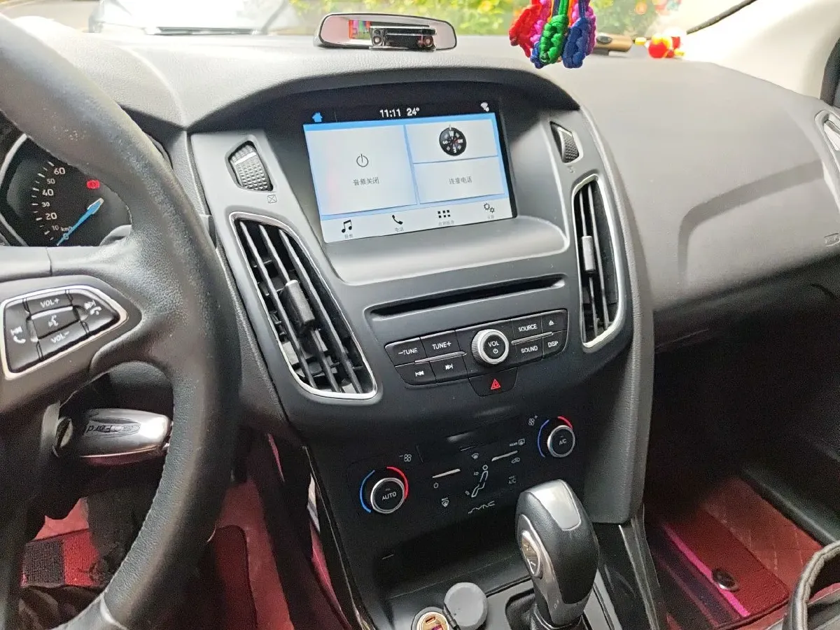 2017 Ford Focus 1.5T 181HP L4 6AT,autocango,china used car exporter,china ev exporter,chinese used car exporter,chinese used ev exporter