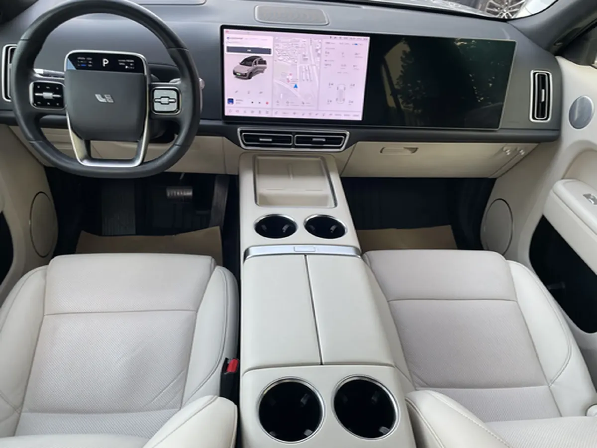 2023 Li L8 Range Extended 154HP REEV 40.9KWH,autocango,china used car exporter,china ev exporter,chinese used car exporter,chinese used ev exporter