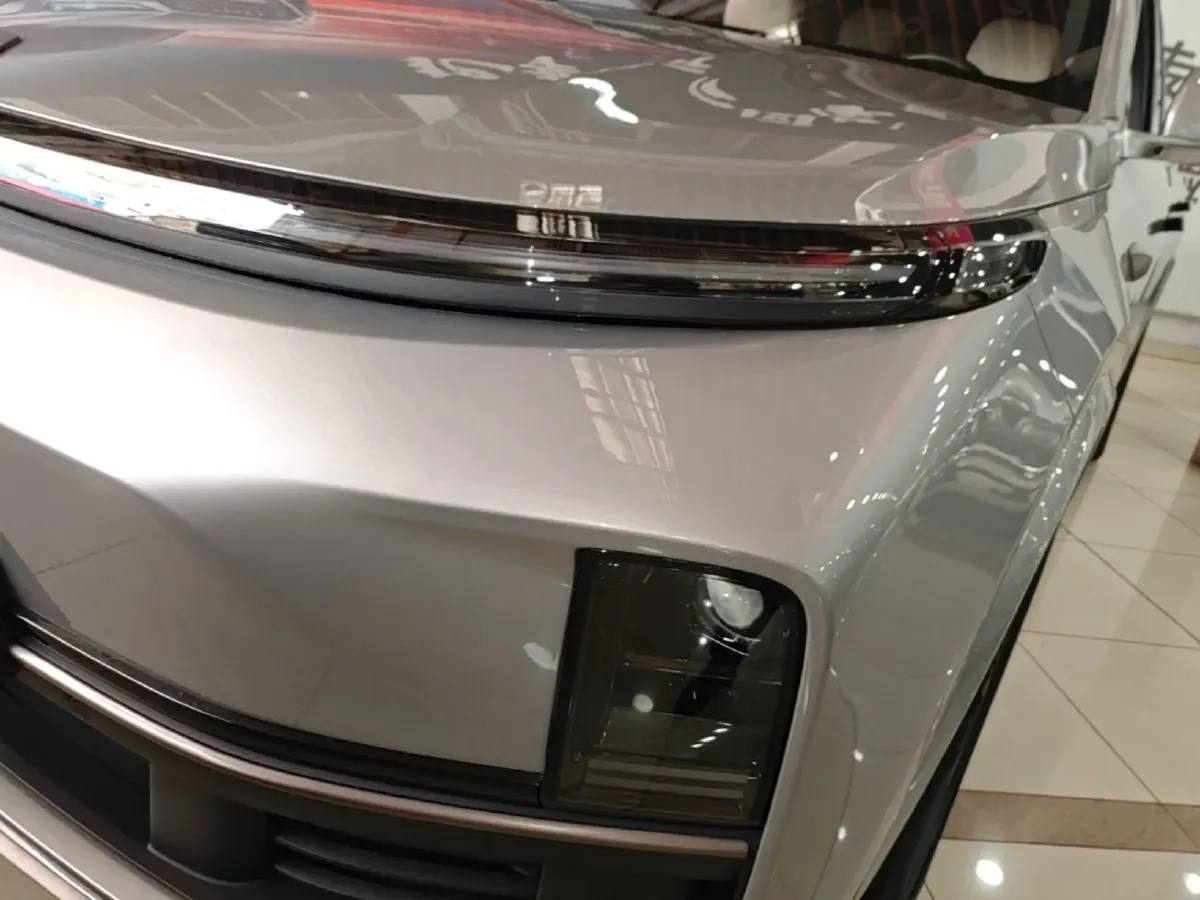 2023 Li L8 Range Extended 154HP REEV 40.9KWH,autocango,china used car exporter,china ev exporter,chinese used car exporter,chinese used ev exporter