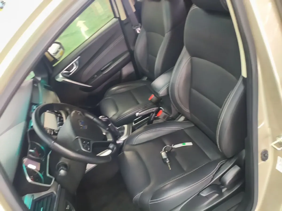 2017 Geely Vision X3 1.5L 102HP L4 5MT,autocango,china used car exporter,china ev exporter,chinese used car exporter,chinese used ev exporter