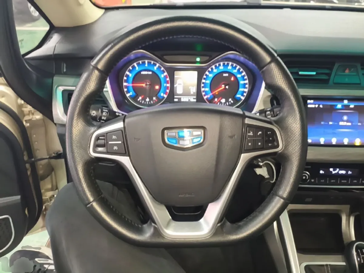 2017 Geely Vision X3 1.5L 102HP L4 5MT,autocango,china used car exporter,china ev exporter,chinese used car exporter,chinese used ev exporter