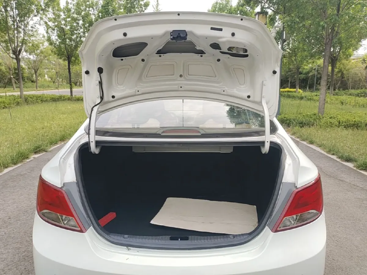 2014 Chery Tiggo 3 1.6L 126HP L4 5MT,autocango,china used car exporter,china ev exporter,chinese used car exporter,chinese used ev exporter