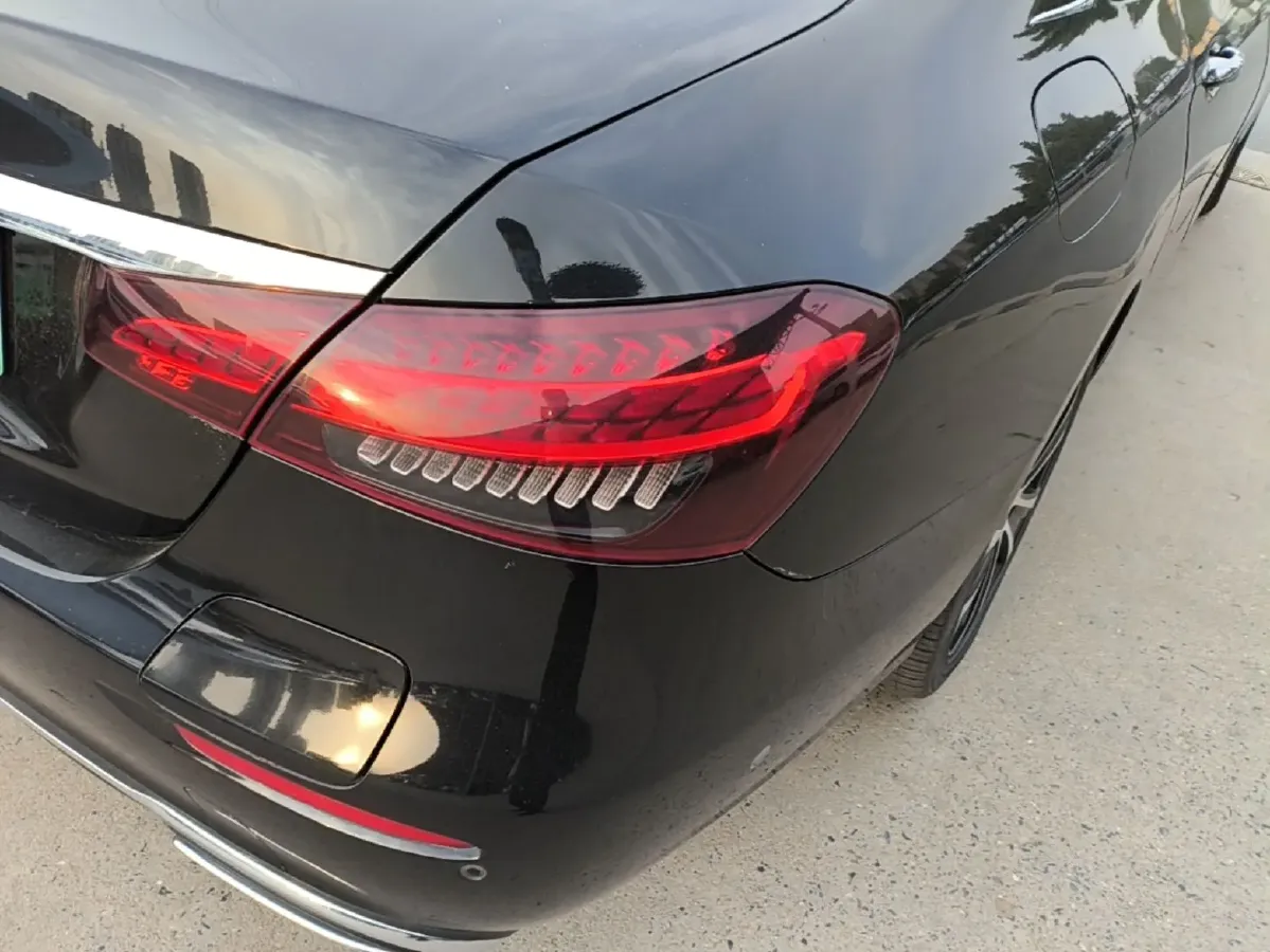 2022 Mercedes-Benz E Class 2.0T 211HP L4 9AT PHEV 25.4KWH,autocango,china used car exporter,china ev exporter,chinese used car exporter,chinese used ev exporter