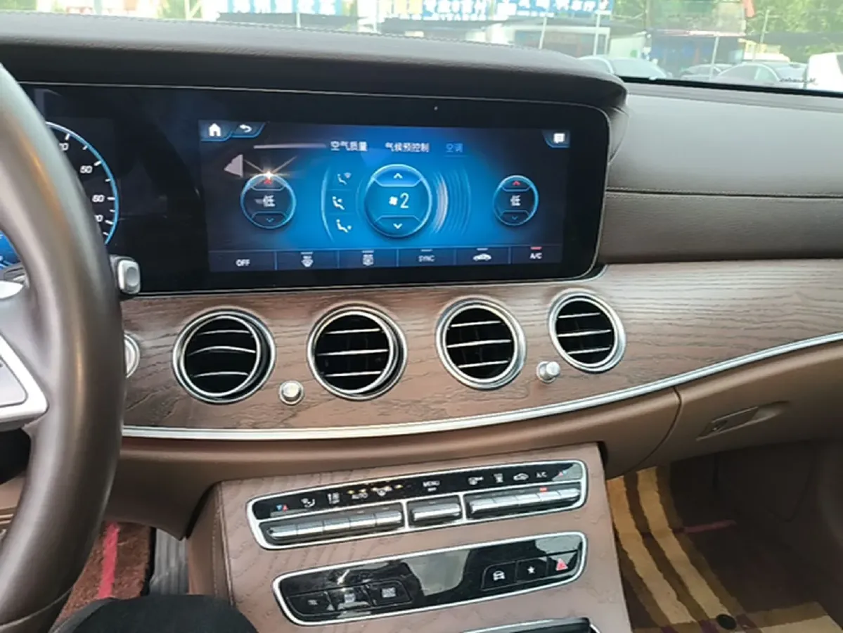 2022 Mercedes-Benz E Class 2.0T 211HP L4 9AT PHEV 25.4KWH,autocango,china used car exporter,china ev exporter,chinese used car exporter,chinese used ev exporter