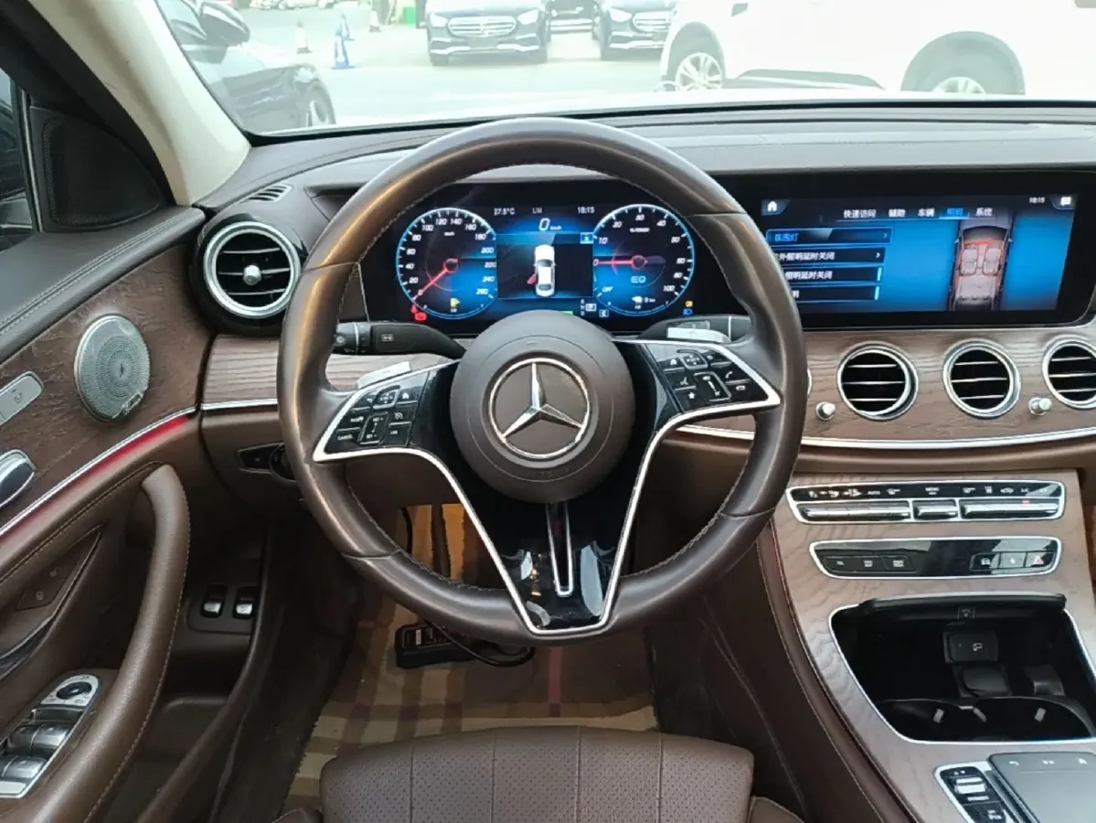 2022 Mercedes-Benz E Class 2.0T 211HP L4 9AT PHEV 25.4KWH,autocango,china used car exporter,china ev exporter,chinese used car exporter,chinese used ev exporter