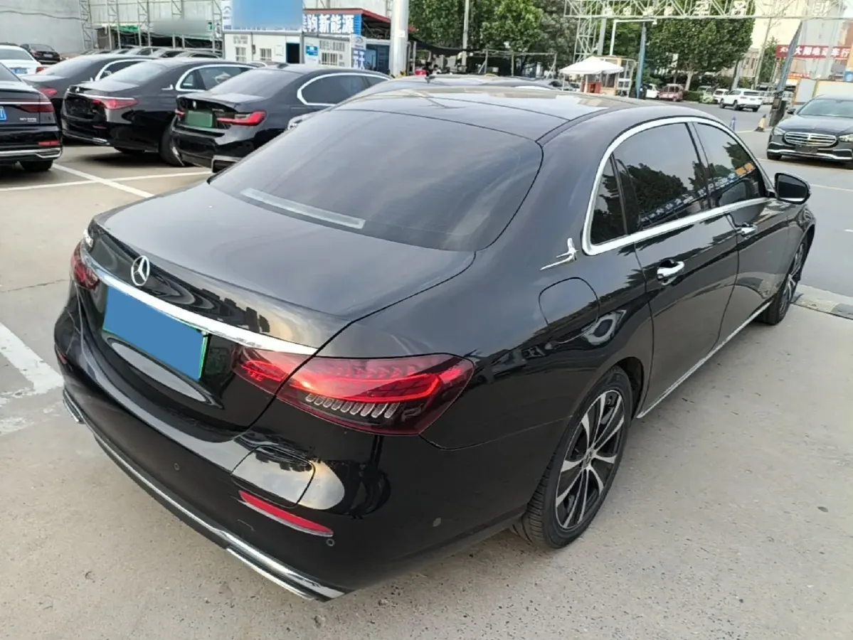 2022 Mercedes-Benz E Class 2.0T 211HP L4 9AT PHEV 25.4KWH,autocango,china used car exporter,china ev exporter,chinese used car exporter,chinese used ev exporter