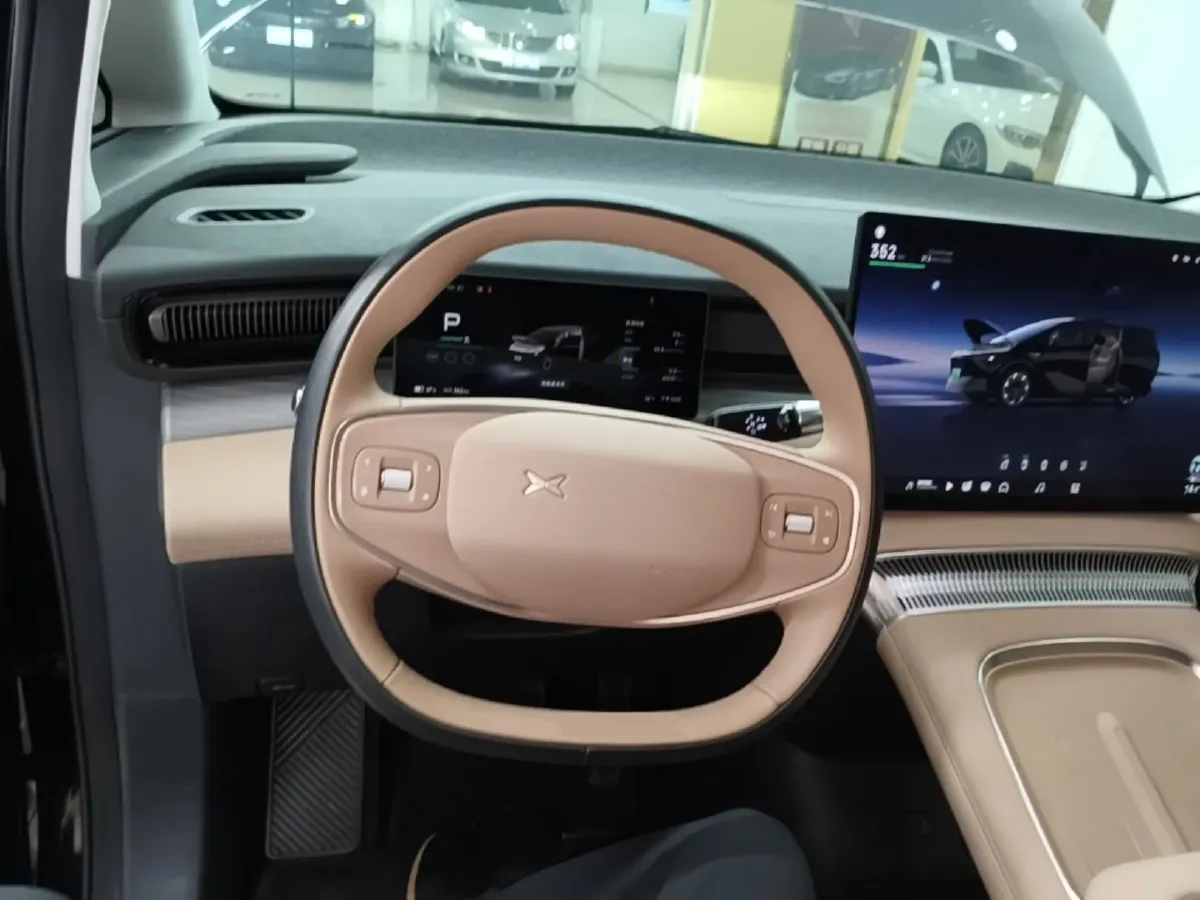 2024 Xpeng X9 BEV 101.5KWH,autocango,china used car exporter,china ev exporter,chinese used car exporter,chinese used ev exporter