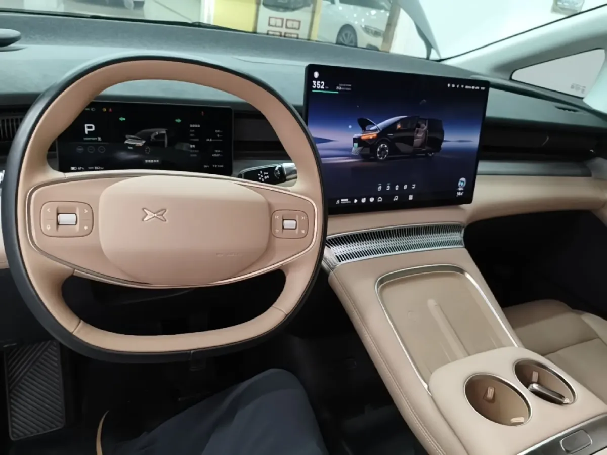 2024 Xpeng X9 BEV 101.5KWH,autocango,china used car exporter,china ev exporter,chinese used car exporter,chinese used ev exporter