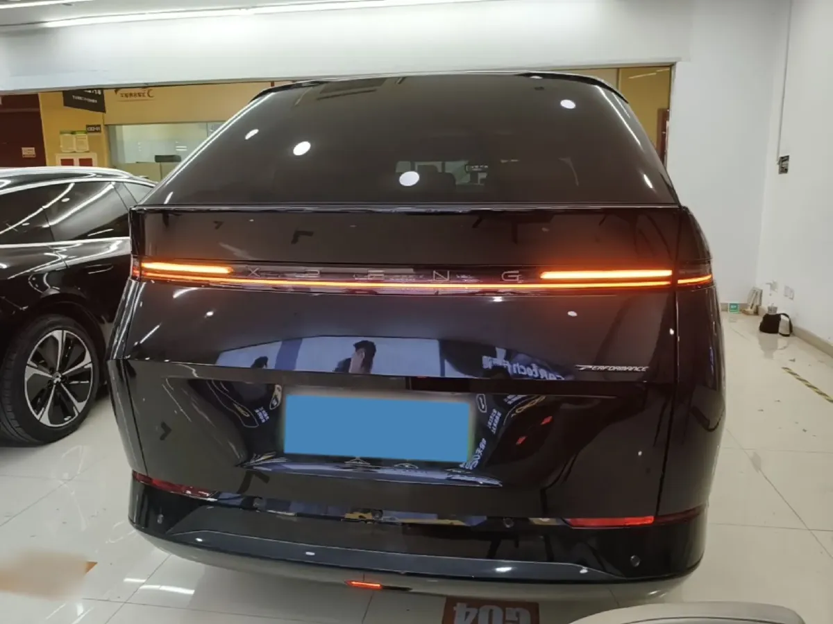 2024 Xpeng X9 BEV 101.5KWH,autocango,china used car exporter,china ev exporter,chinese used car exporter,chinese used ev exporter