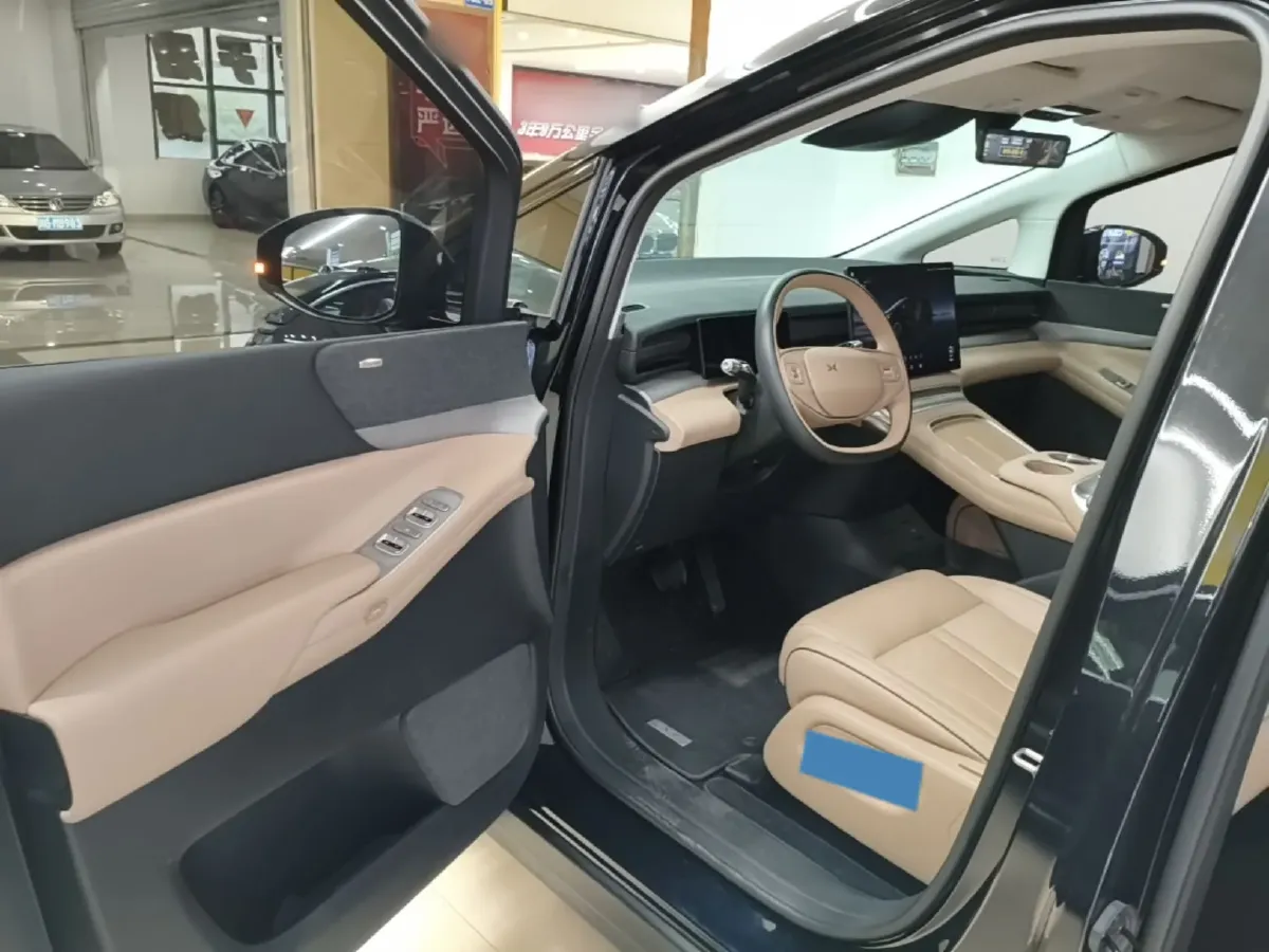 2024 Xpeng X9 BEV 101.5KWH,autocango,china used car exporter,china ev exporter,chinese used car exporter,chinese used ev exporter