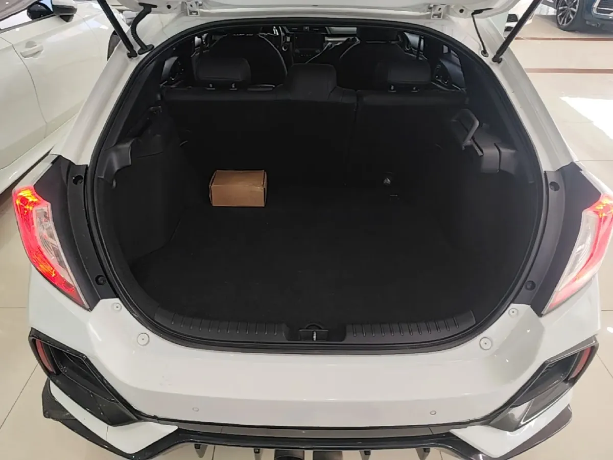 2021 Honda Civic 1.5T 177HP L4 CVT,autocango,china used car exporter,china ev exporter,chinese used car exporter,chinese used ev exporter