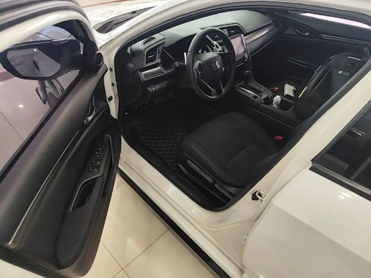 2021 Honda Civic 1.5T 177HP L4 CVT,autocango,china used car exporter,china ev exporter,chinese used car exporter,chinese used ev exporter