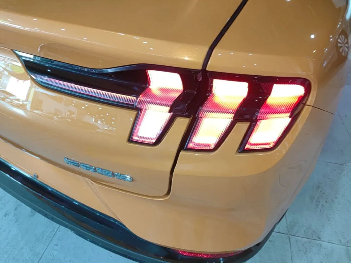 2024 Ford Mustang Mach-E BEV 80.3KWH,autocango,china used car exporter,china ev exporter,chinese used car exporter,chinese used ev exporter