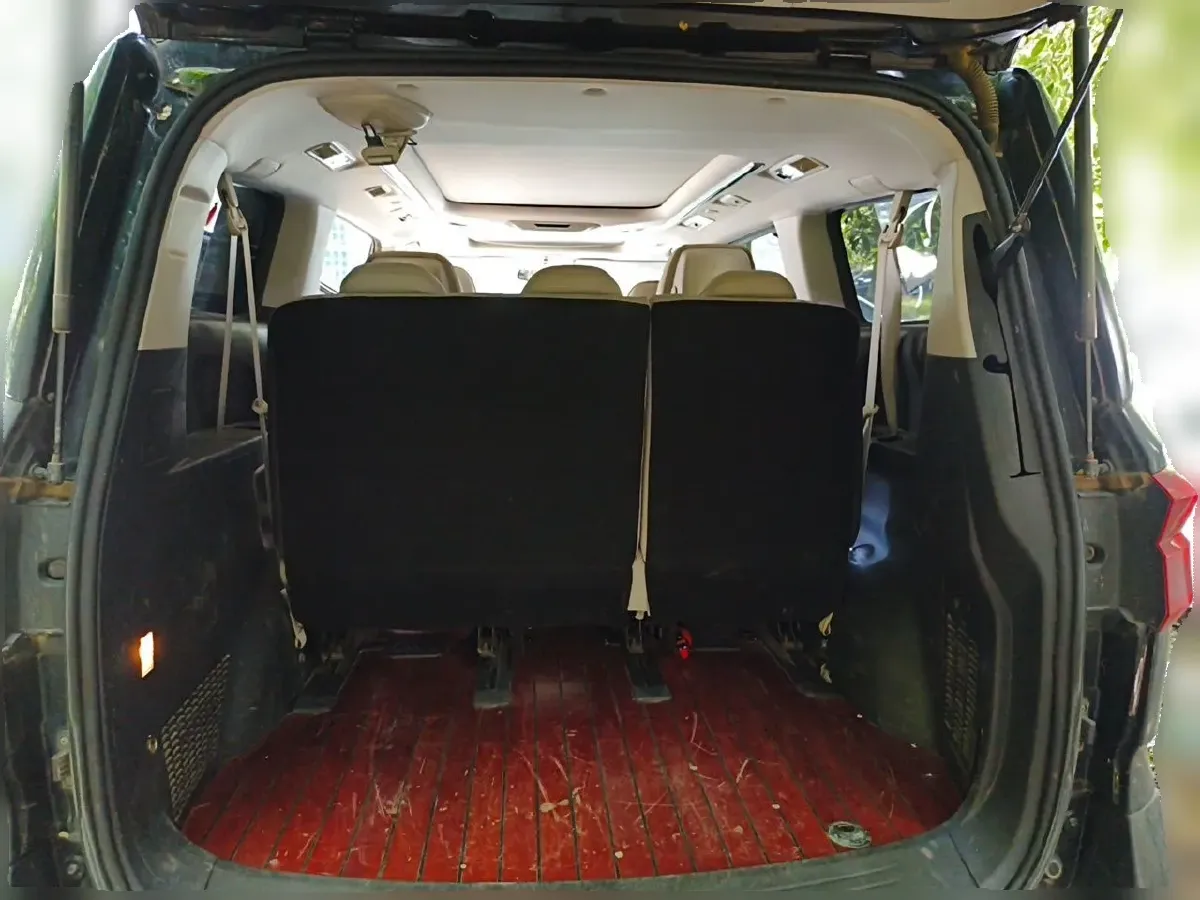 2019 Volkswagen Tiguan L 2.0T 220HP L4 7DCT,autocango,china used car exporter,china ev exporter,chinese used car exporter,chinese used ev exporter