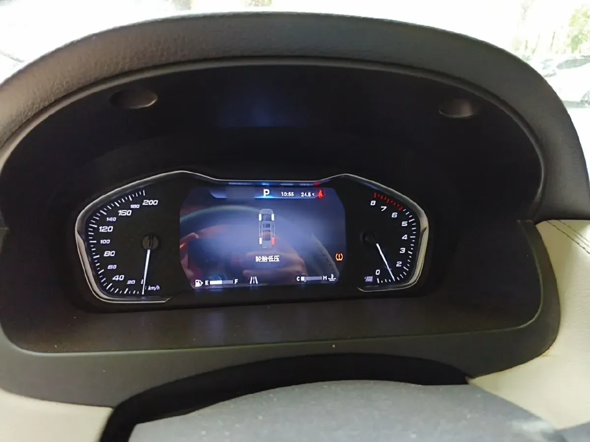 2019 Volkswagen Tiguan L 2.0T 220HP L4 7DCT,autocango,china used car exporter,china ev exporter,chinese used car exporter,chinese used ev exporter