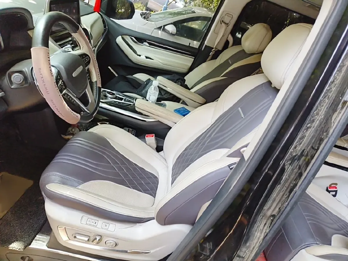 2019 Volkswagen Tiguan L 2.0T 220HP L4 7DCT,autocango,china used car exporter,china ev exporter,chinese used car exporter,chinese used ev exporter