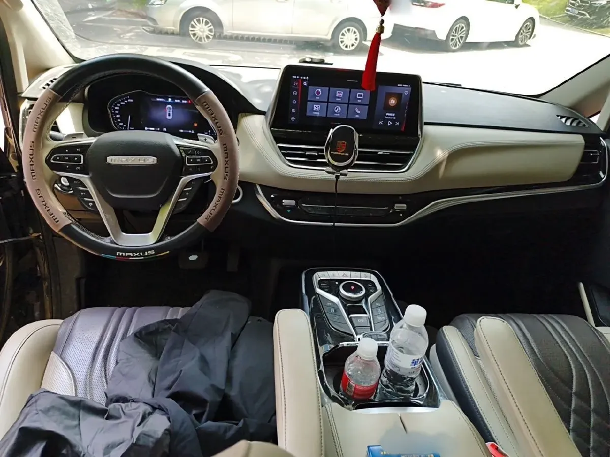 2019 Volkswagen Tiguan L 2.0T 220HP L4 7DCT,autocango,china used car exporter,china ev exporter,chinese used car exporter,chinese used ev exporter