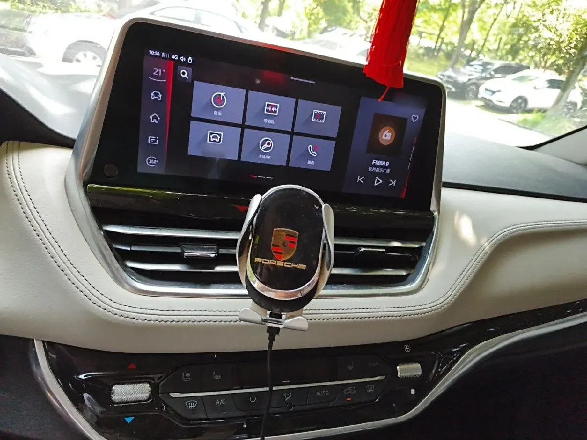 2019 Volkswagen Tiguan L 2.0T 220HP L4 7DCT,autocango,china used car exporter,china ev exporter,chinese used car exporter,chinese used ev exporter