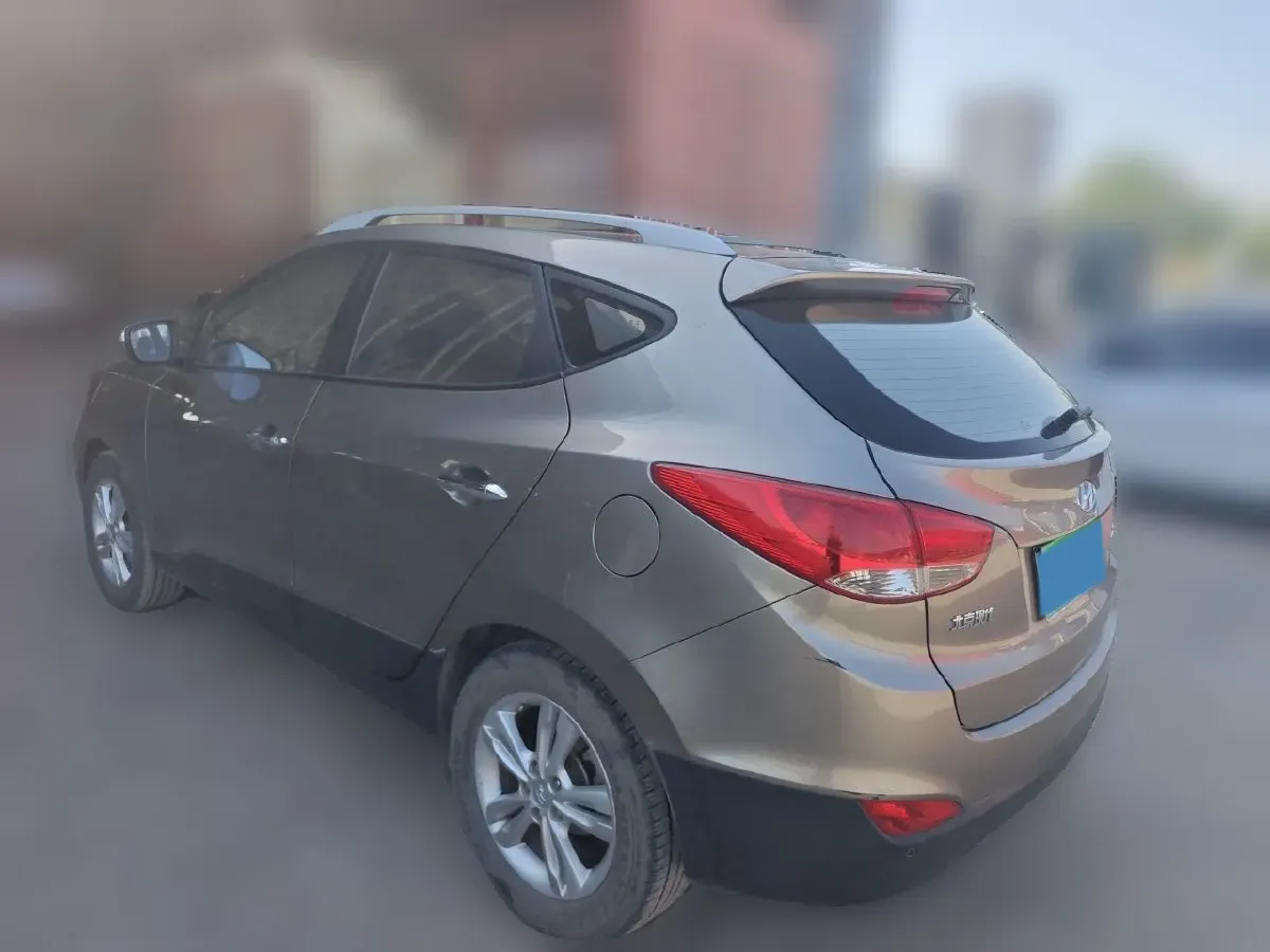 2010 Hyundai ix35 2.0L 163HP L4 6AT,autocango,china used car exporter,china ev exporter,chinese used car exporter,chinese used ev exporter