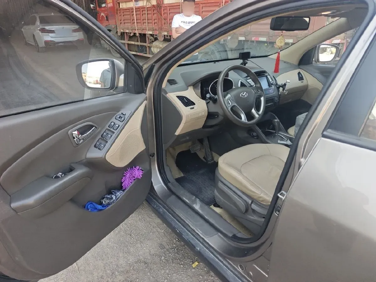 2010 Hyundai ix35 2.0L 163HP L4 6AT,autocango,china used car exporter,china ev exporter,chinese used car exporter,chinese used ev exporter