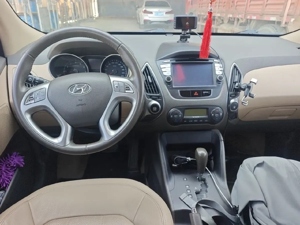 2010 Hyundai ix35 2.0L 163HP L4 6AT,autocango,china used car exporter,china ev exporter,chinese used car exporter,chinese used ev exporter
