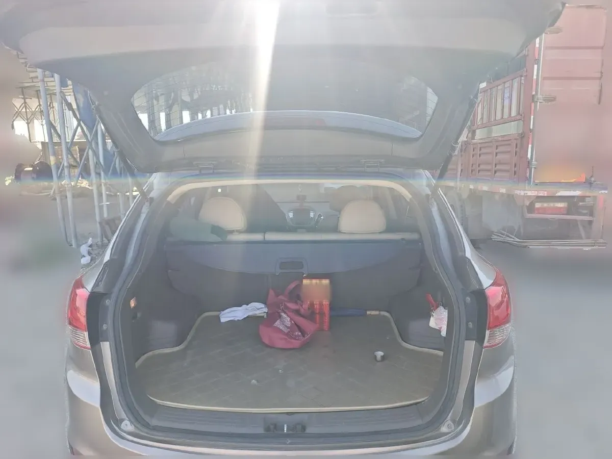 2010 Hyundai ix35 2.0L 163HP L4 6AT,autocango,china used car exporter,china ev exporter,chinese used car exporter,chinese used ev exporter