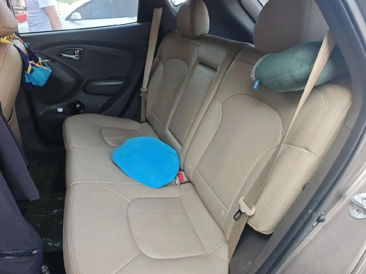 2010 Hyundai ix35 2.0L 163HP L4 6AT,autocango,china used car exporter,china ev exporter,chinese used car exporter,chinese used ev exporter