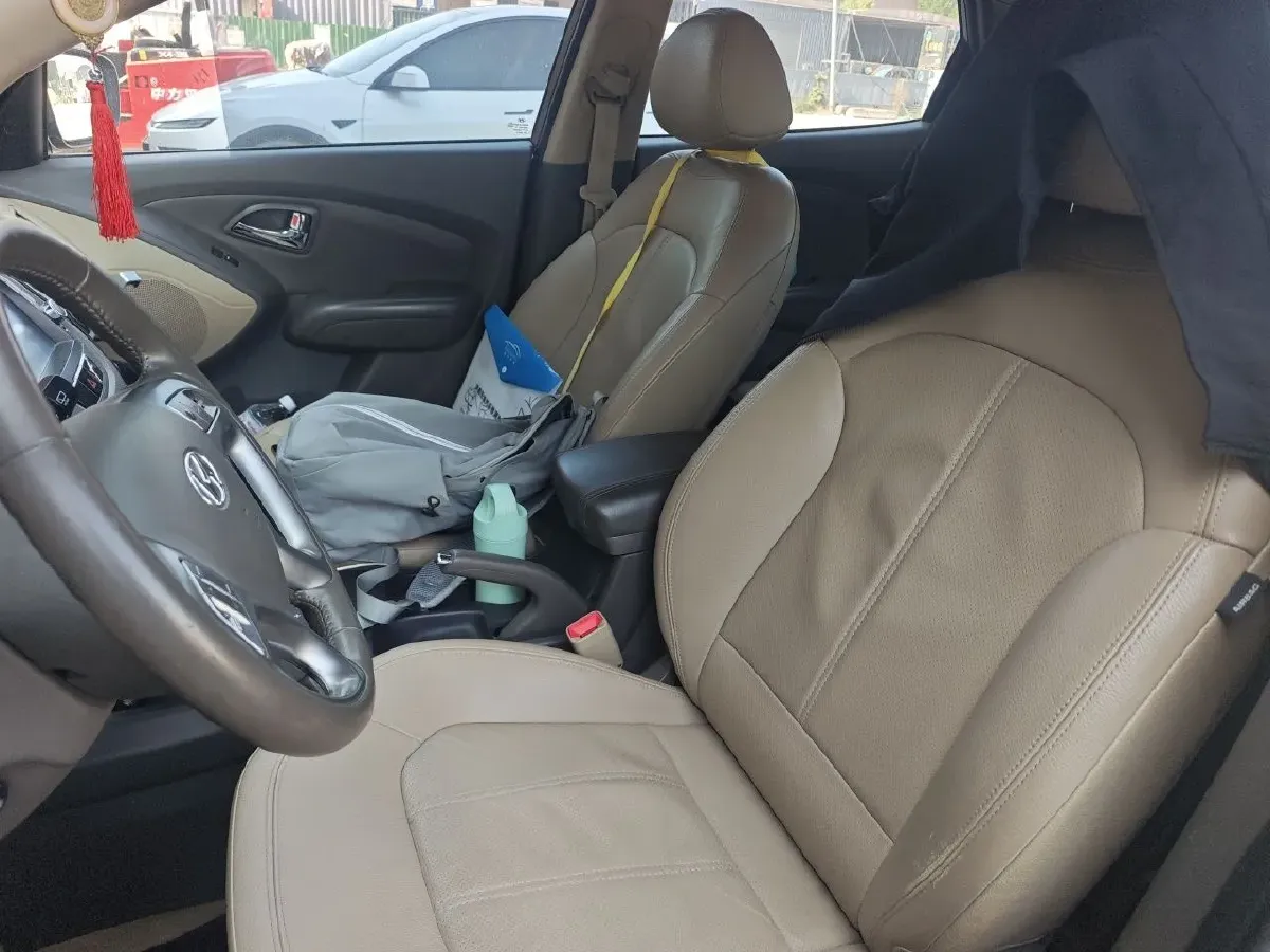 2010 Hyundai ix35 2.0L 163HP L4 6AT,autocango,china used car exporter,china ev exporter,chinese used car exporter,chinese used ev exporter